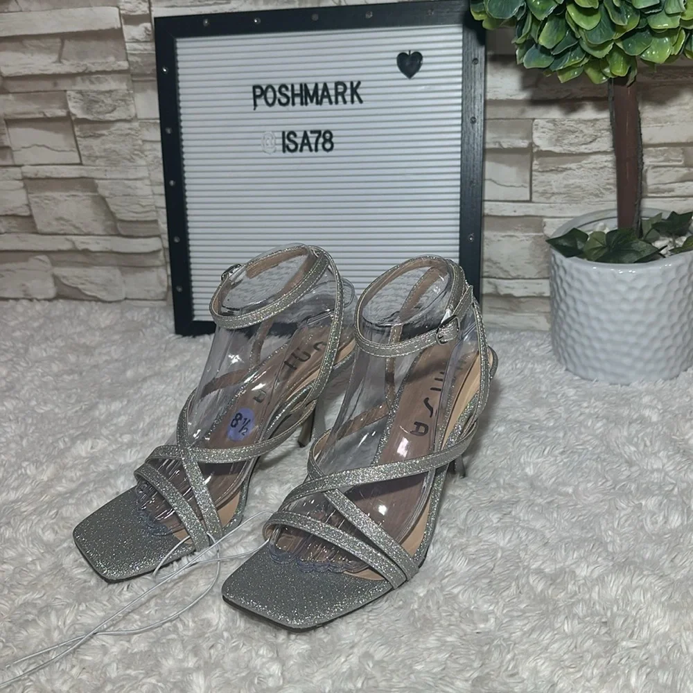 Unisa Unsyanna Silver 8.5 Strappy Women's Shoes